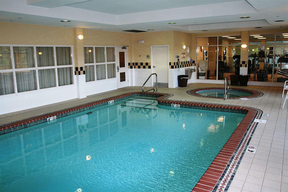 Hilton Garden Inn Birmingham/Lakeshore Drive Exterior photo