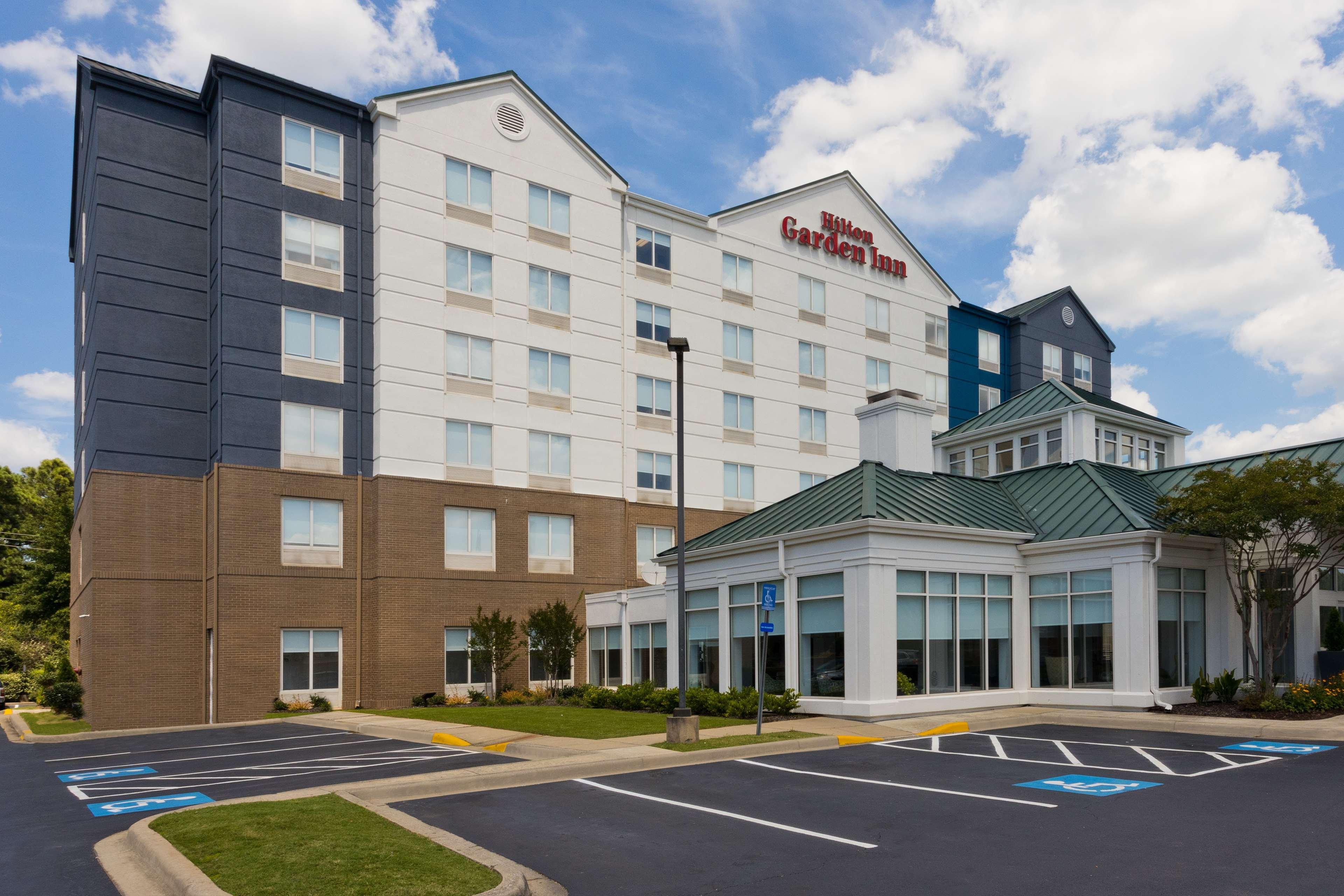 Hilton Garden Inn Birmingham/Lakeshore Drive Exterior photo