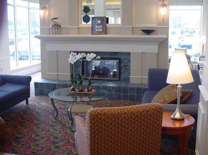 Hilton Garden Inn Birmingham/Lakeshore Drive Exterior photo