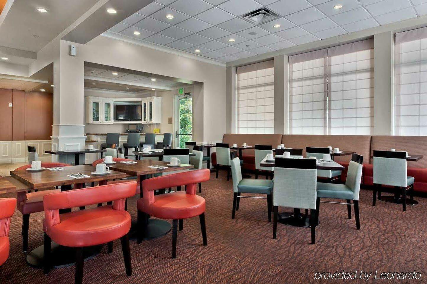Hilton Garden Inn Birmingham/Lakeshore Drive Exterior photo