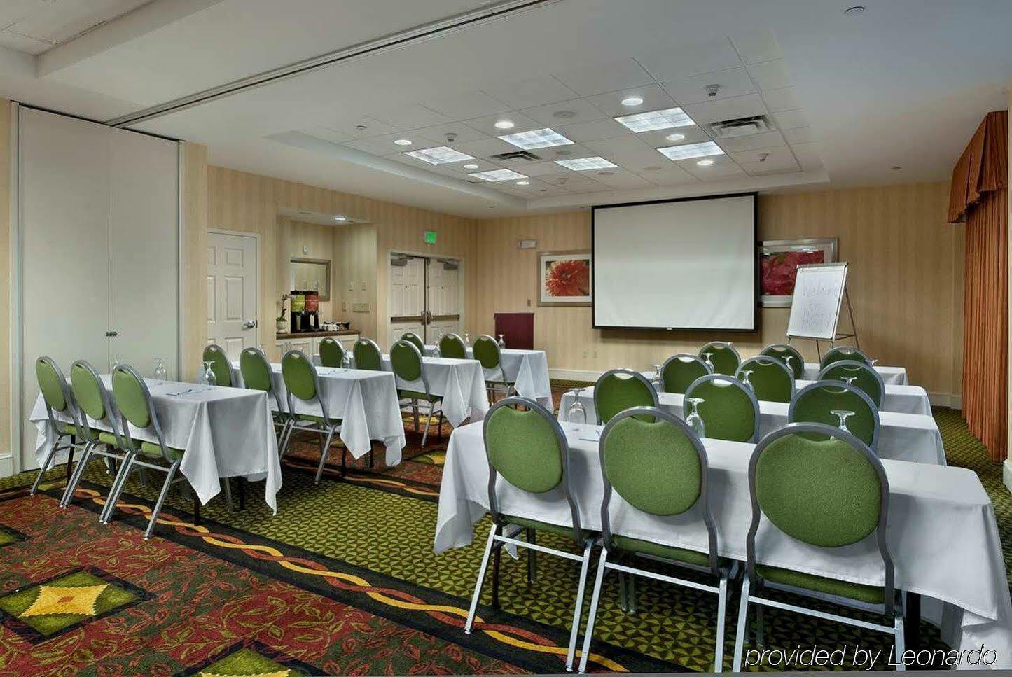 Hilton Garden Inn Birmingham/Lakeshore Drive Exterior photo
